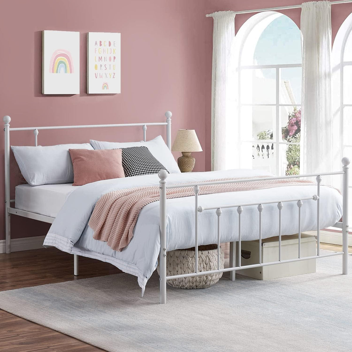 VECELO Modern Metal Platform Bed Frame Mattress Foundation with Headboard and Footboard