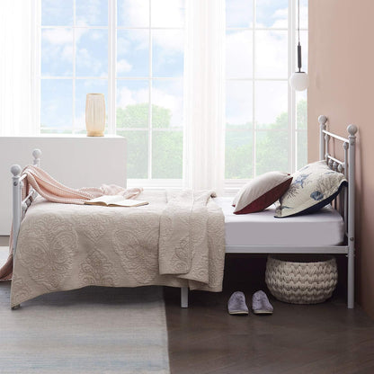 VECELO Modern Metal Platform Bed Frame Mattress Foundation with Headboard and Footboard