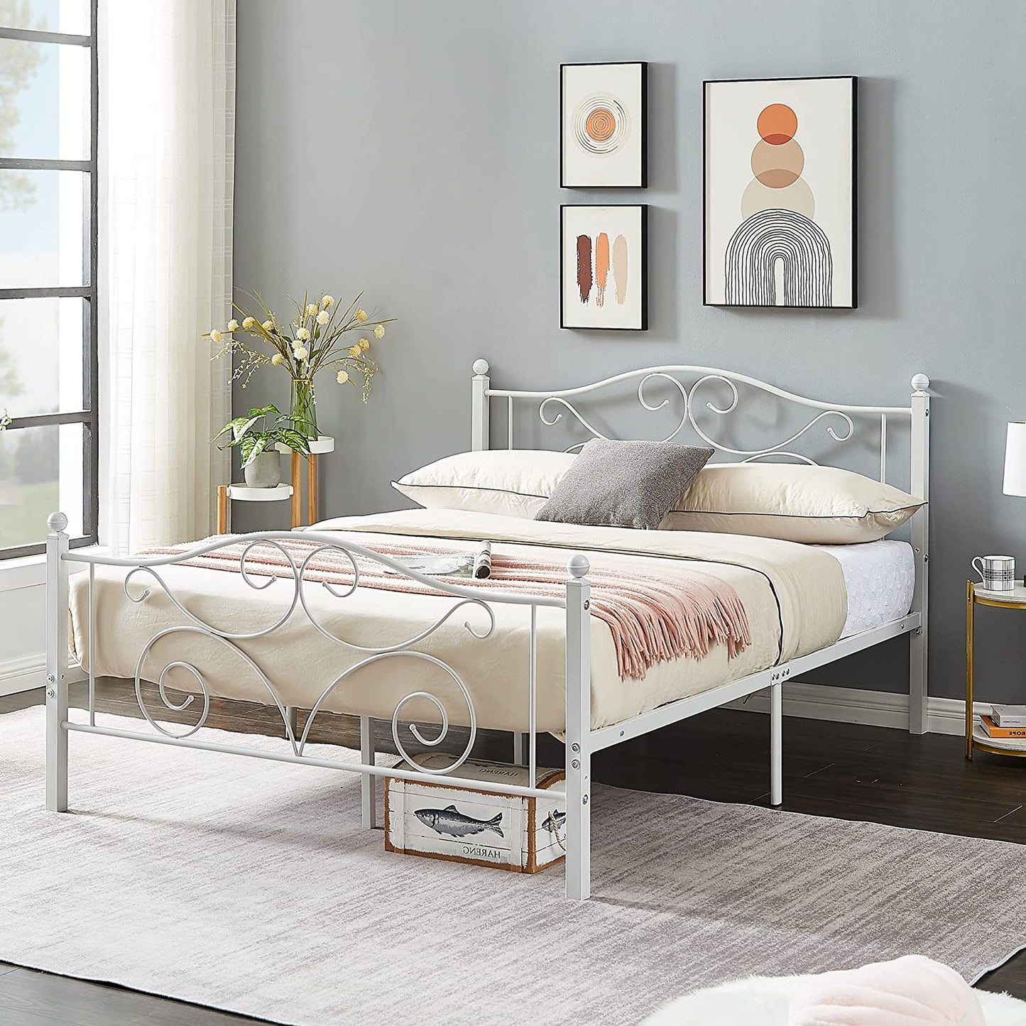 VECELO Classic Metal Bed Frame Mattress Foundation