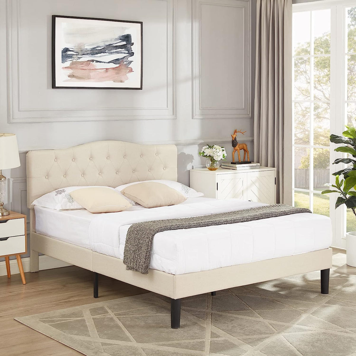 VECELO Classic Upholstered Platform Bed Frame with Diamond Stitched Cloth