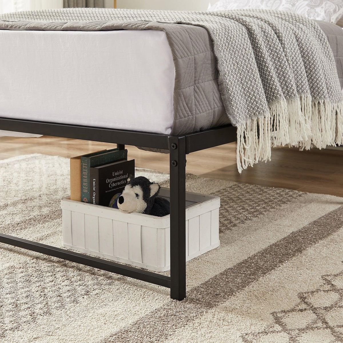 VECELO 14" Black Platform Bed Frame/Mattress Foundation/No Box Spring Needed/Steel Slat Support